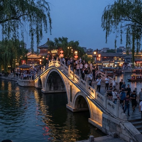 Shichahai hutong at sunset