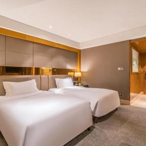 Lake View Hotel Beijing twin room